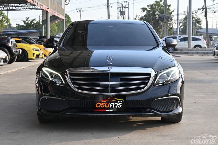 Mercedes-Benz E-Class 2017 E350 Sedan ปลั๊กอินไฮบริด (PHEV) ไม่ติดแก๊ส เกียร์อัตโนมัติ ดำ รูปที่ 2