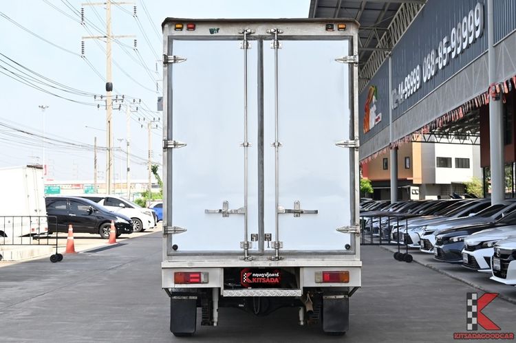 Toyota Hilux Revo 2020 2.4 Entry Pickup ดีเซล ไม่ติดแก๊ส เกียร์ธรรมดา ขาว รูปที่ 4