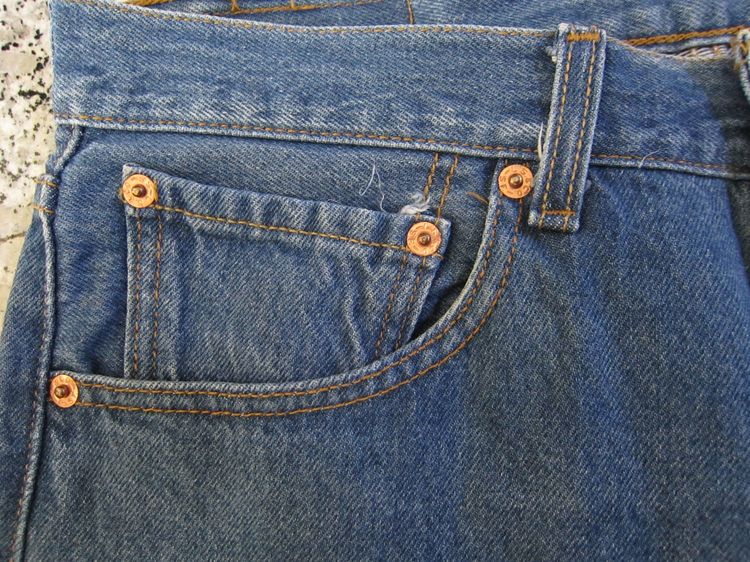 ขาย Levi's 501 W 33 L34 ของใหม่ใช้เองมือเดียว (ของแท้ๆ) สภาพเดิมๆ รูปที่ 7