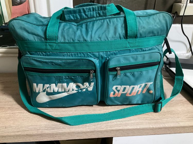 กระเป๋า Duffel สีเขียวอมฟ้าวินเทจที่มีโลโก้ MAMMON SPORT ขนาดก้น 16x49 สูง 32 ซม