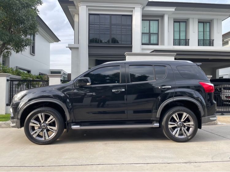 Isuzu MU-X 2019 1.9 The Iconic Utility-car ดีเซล ไม่ติดแก๊ส เกียร์อัตโนมัติ ดำ รูปที่ 3