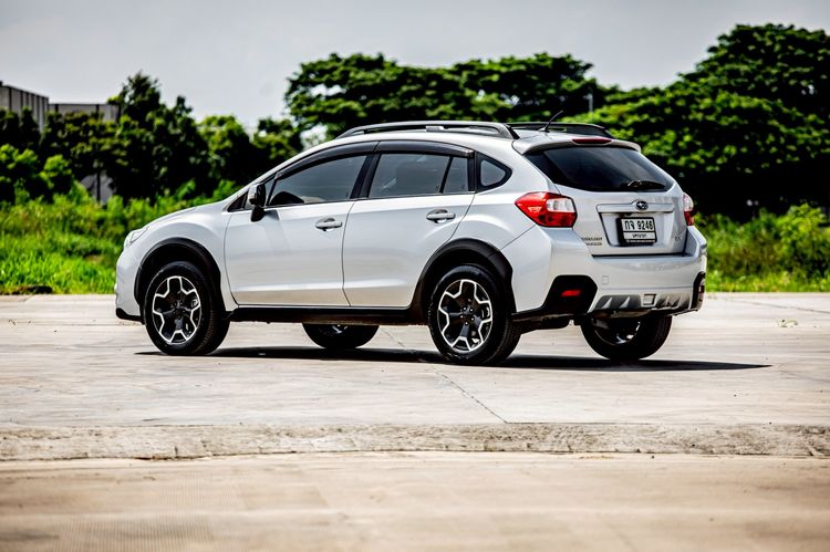 Subaru XV 2013 2.0 4WD Utility-car เบนซิน เกียร์อัตโนมัติ เทา รูปที่ 4