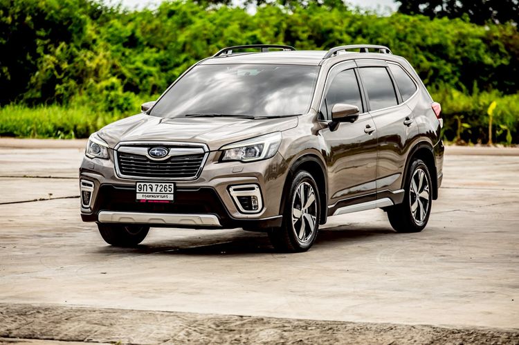 รถ Subaru Forester 2.0 i-S EyeSight สี น้ำตาล