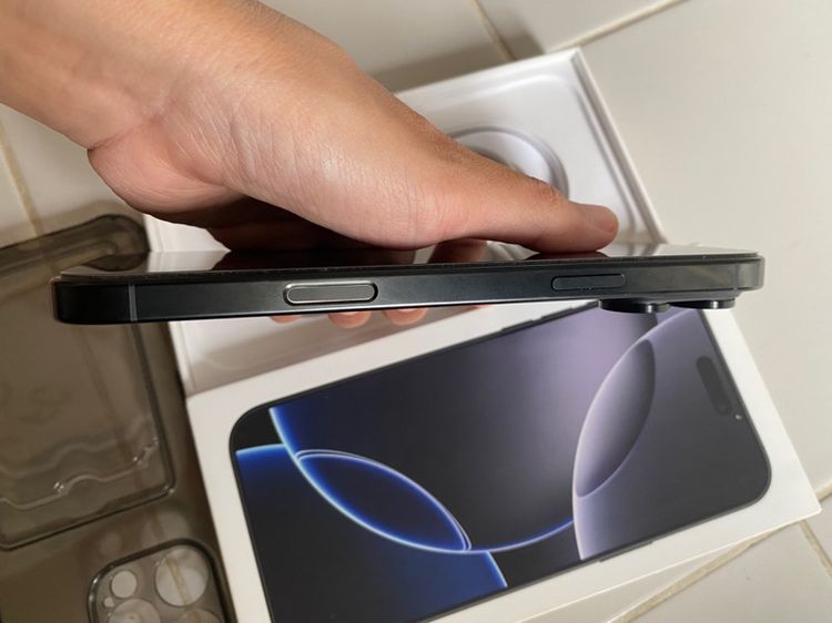 iPhone 16 Pro max 256GB ศูนย์ไทย เดิมๆปกติทุกอย่าง สภาพและตำหนิตามรูป รูปที่ 6