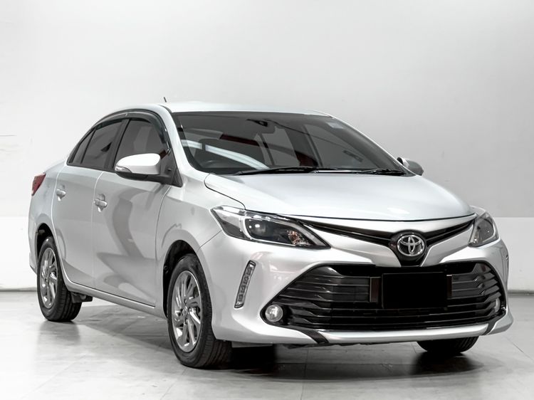 Toyota Vios 2020 1.5 Mid Sedan เบนซิน เกียร์อัตโนมัติ บรอนซ์เงิน รูปที่ 3