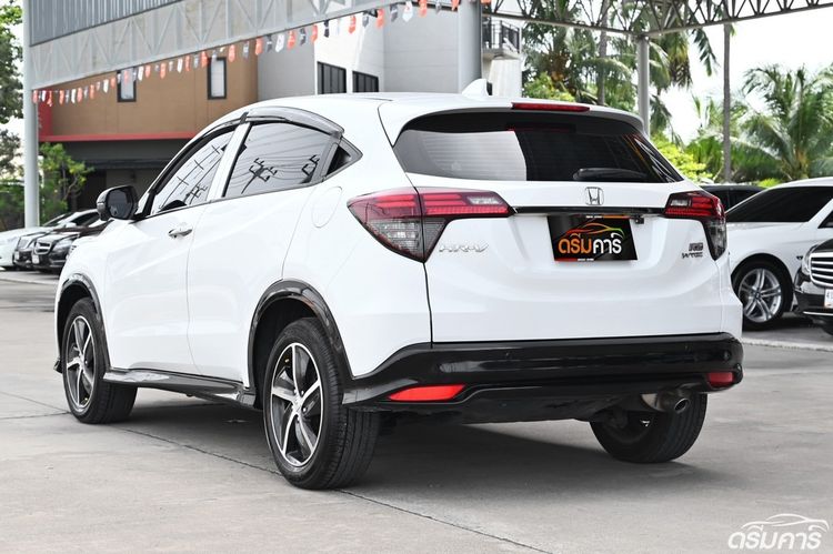 Honda HR-V 2019 1.8 RS Utility-car เบนซิน ไม่ติดแก๊ส เกียร์อัตโนมัติ ขาว รูปที่ 3