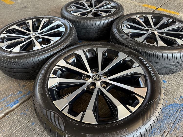 Toyota Veloz ขอบ 17 นิ้ว Top 🛞 รูปที่ 3