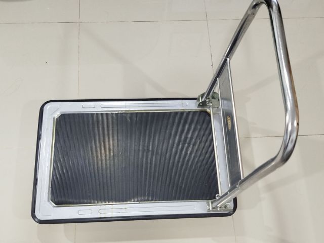 รถเข็นอเนกประสงค์