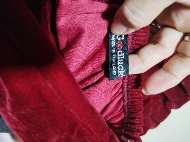 จั๊มสูท แดงกำมะหยี่ รูปที่ 8