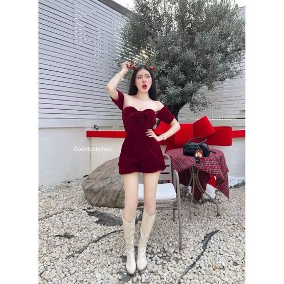 จั๊มสูท แดงกำมะหยี่ รูปที่ 4