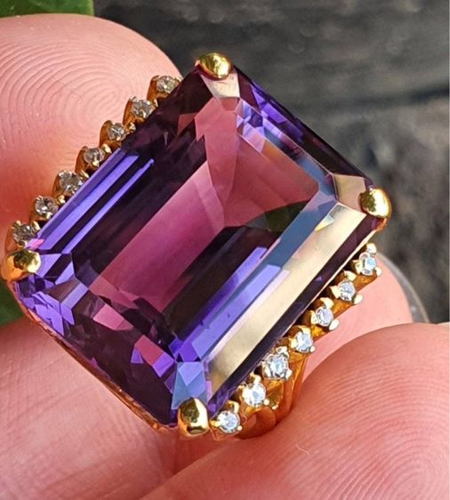 แหวนพลอยแท้อเมทิสเจียเหลี่ยมเม็ดสวย💜ขนาดใหญ่ 20 กะรัต ประกบเพชรกุหลาบ💎รวมประมาณ 14 ตัง มีใบเซอร์ทอง 