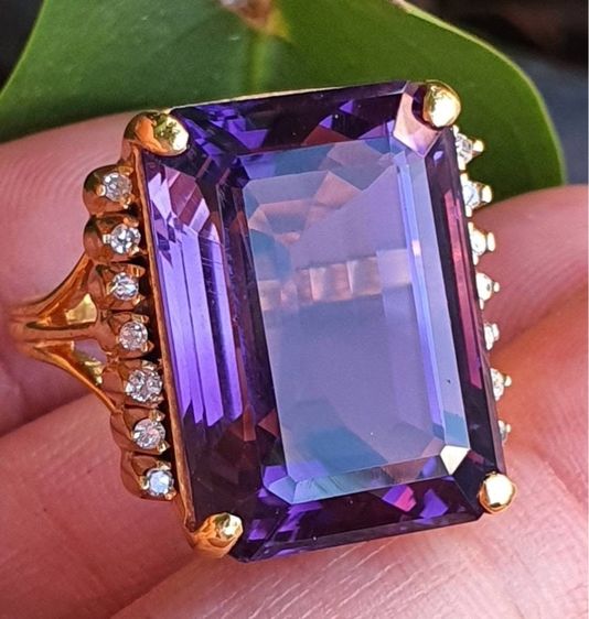 แหวนพลอยแท้อเมทิสเจียเหลี่ยมเม็ดสวย💜ขนาดใหญ่ 20 กะรัต ประกบเพชรกุหลาบ💎รวมประมาณ 14 ตัง มีใบเซอร์ทอง  รูปที่ 2