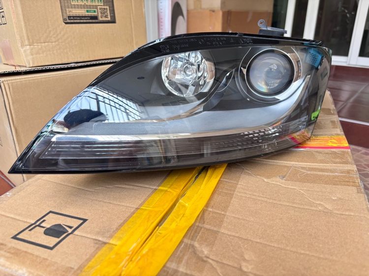 ไฟหน้าออดี้ TT mk2 ข้างซ้าย แท้มือสองญี่ปุ่น