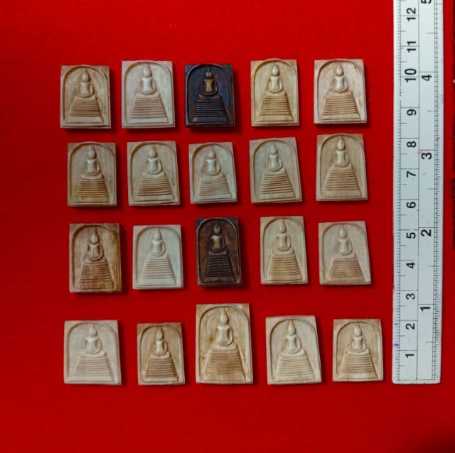 สมเด็จเนื้อแท้ธรรมชาติลายชัดแกะมือ รูปที่ 6