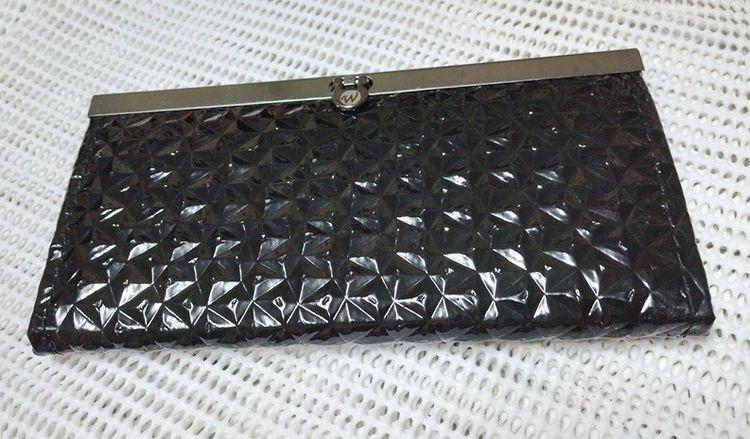กระเป๋าสตางค์ Guy Laroche แท้ พร้อมกล่อง แถม อีก 1 ใบ รูปที่ 12