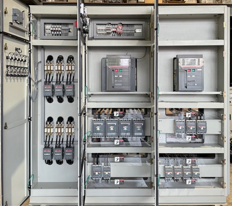 Mdb Main air circuit breaker Abb 2000A breaker ย่อย Abb 14 ตัวพร้อม Capbank 6 step Pipat 098-2641749 รูปที่ 2