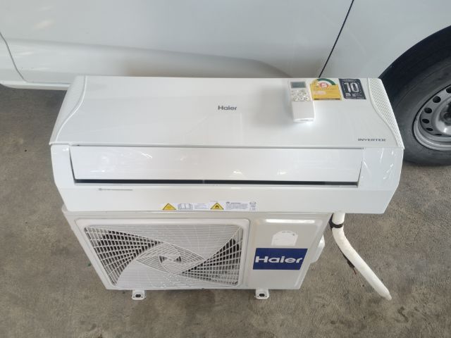 แอร์ Haier Inverter 12,000 BTU