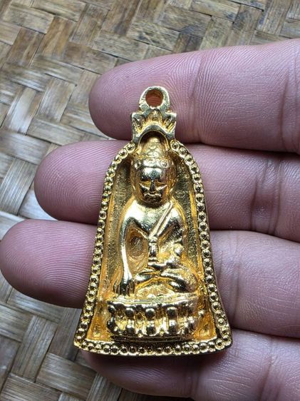 พระกริ่งหลังจารย์เก่าๆ