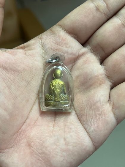 รูปหล่อหลวงพ่อโม (มีสินค้าหลายรายการกดเข้ามาดูในโปรไฟล์ได้เลยครับ) รูปที่ 8