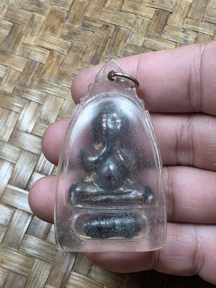 พระปิดตาหลวงปู่เอี่ยมพร้อมตระกรุดเก่า