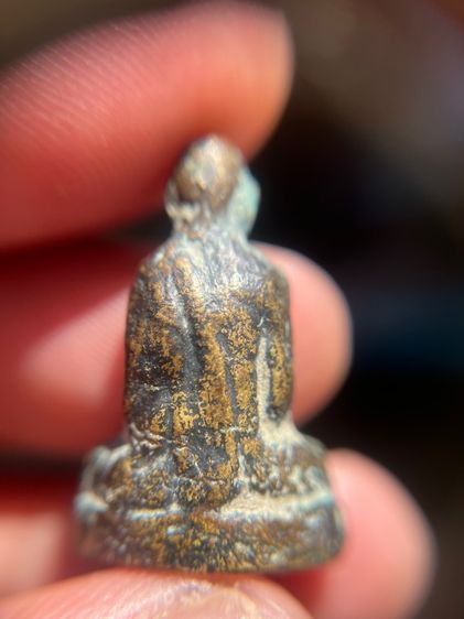 รูปหล่อหลวงพ่อเดิม พนมลอก (มีสินค้าหลายรายการกดเข้ามาดูในโปรไฟล์ได้เลยครับ) รูปที่ 7