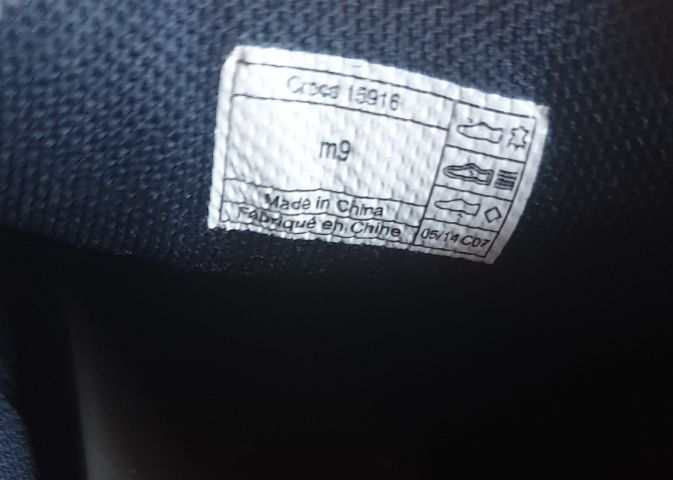 Crocs Foray

Slip on M9 27cm. รูปที่ 8