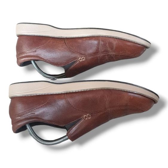 Crocs Foray

Slip on M9 27cm. รูปที่ 4