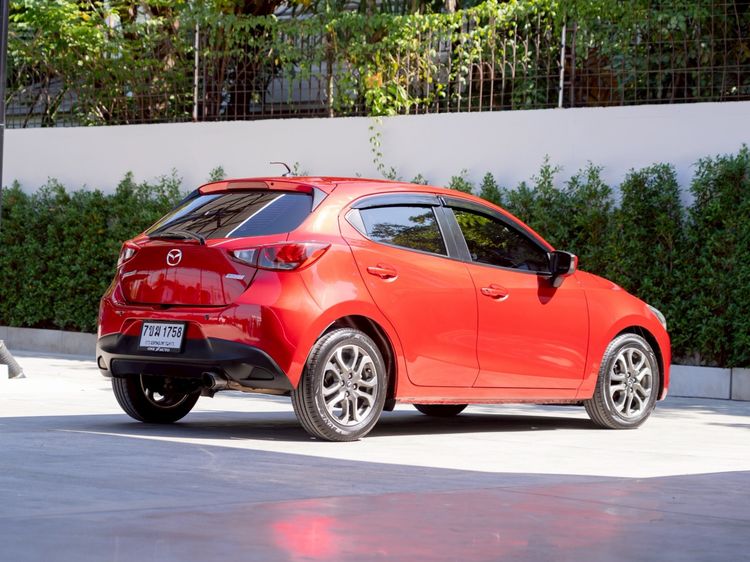 Mazda Mazda 2 2015 1.5 XD Sports High Plus Sedan เบนซิน ไม่ติดแก๊ส เกียร์อัตโนมัติ แดง รูปที่ 4