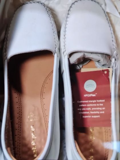 ขายรองเท้า Hush  Puppies 