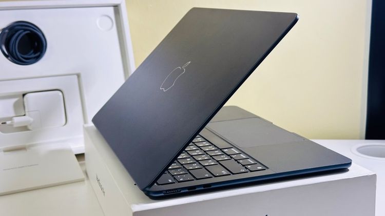 MacBook Air 15 inch M2 รูปที่ 6