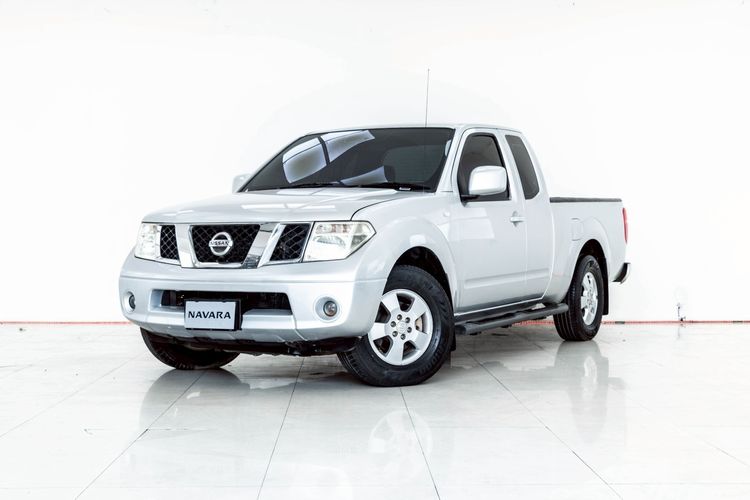 รถ Nissan Navara 2.5 Calibre LE สี เทา