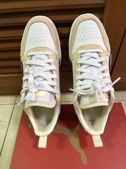 Puma รุ่น Dribbleครีมน้ำตาล