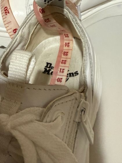 รองเท้าผ้าใบหนัง Dr.Martens รูปที่ 16