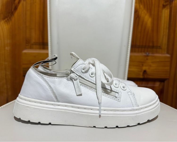 รองเท้าผ้าใบหนัง Dr.Martens รูปที่ 2