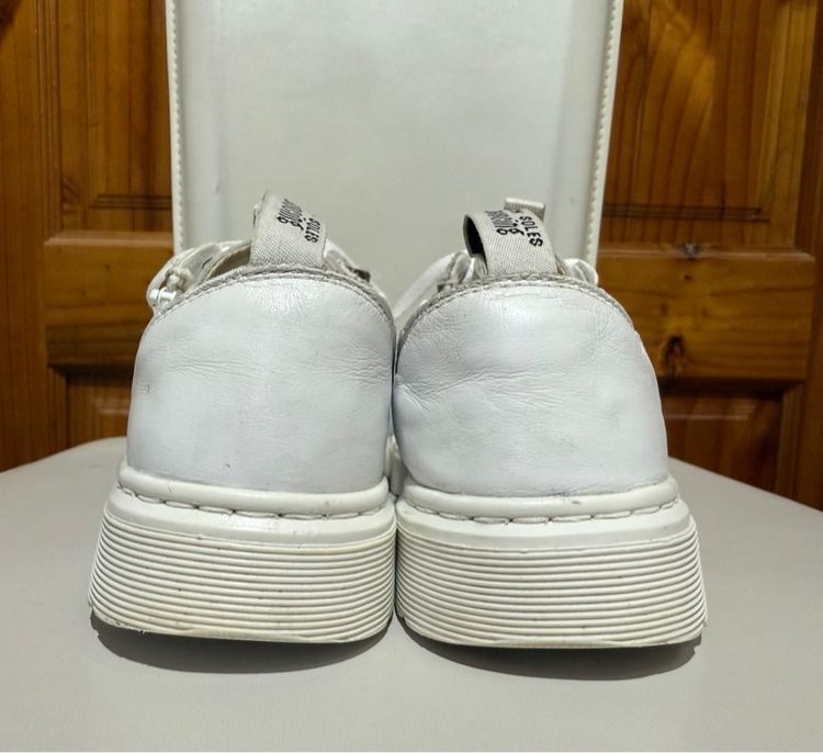 รองเท้าผ้าใบหนัง Dr.Martens รูปที่ 5