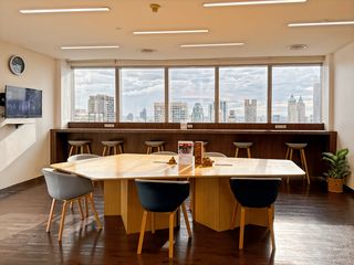 Regus CRC Tower - All Seasons Place ค้นหาโต๊ะทำงานเฉพาะที่ Regus CRC Tower - All Seasons Place