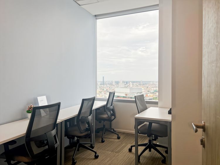 Regus Sathorn Square การเข้าถึงพื้นที่ coworking แบบรวมทุกอย่างที่ Regus Sathorn Square