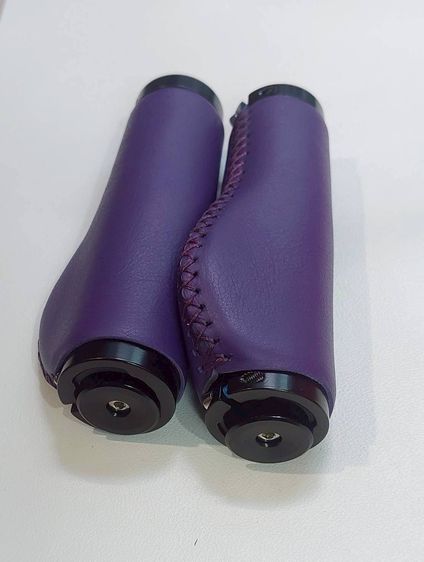 ปลอกแฮนด์จักรยานแบบพักมือหนังแท้ รูปที่ 2