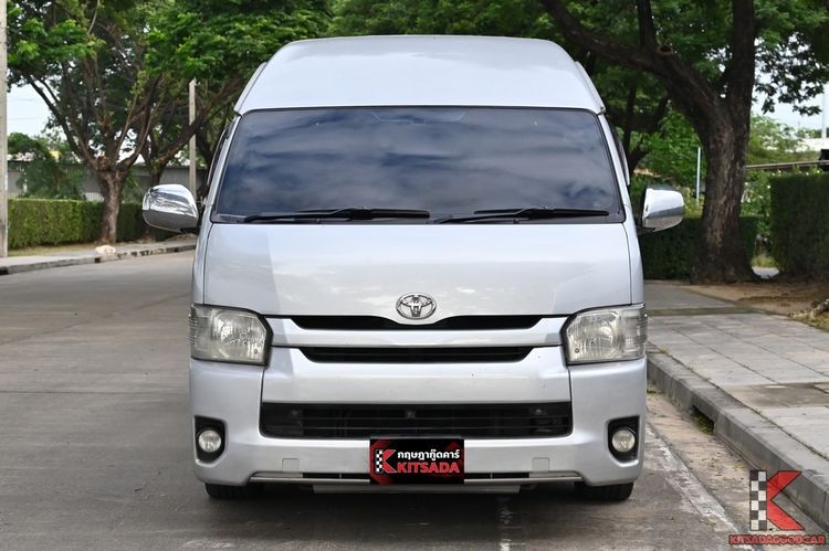 Toyota Commuter 2013 2.5 Van ดีเซล ไม่ติดแก๊ส เกียร์ธรรมดา บรอนซ์เงิน รูปที่ 2