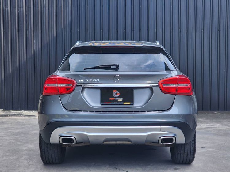 Mercedes-Benz GLA-Class 2014 GLA200 Utility-car เบนซิน ไม่ติดแก๊ส เกียร์อัตโนมัติ เทา รูปที่ 4