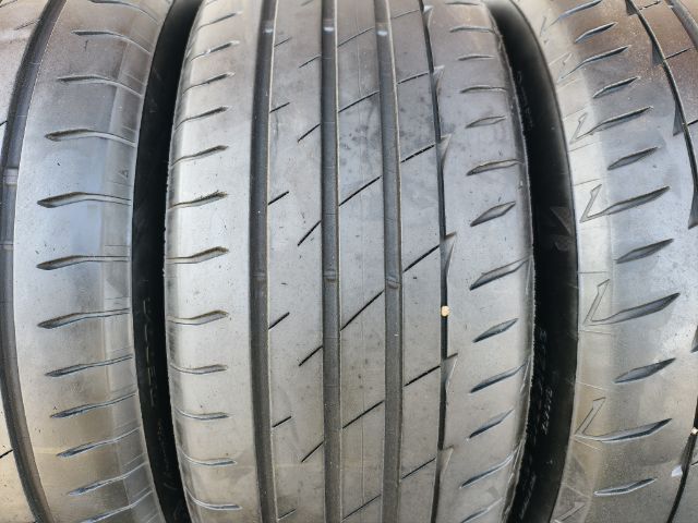 ยาง 215-45-18 ปี22 หนึ่งเส้น ปี24 สามเส้น ยี่ห้อ Bridgestone  รูปที่ 4