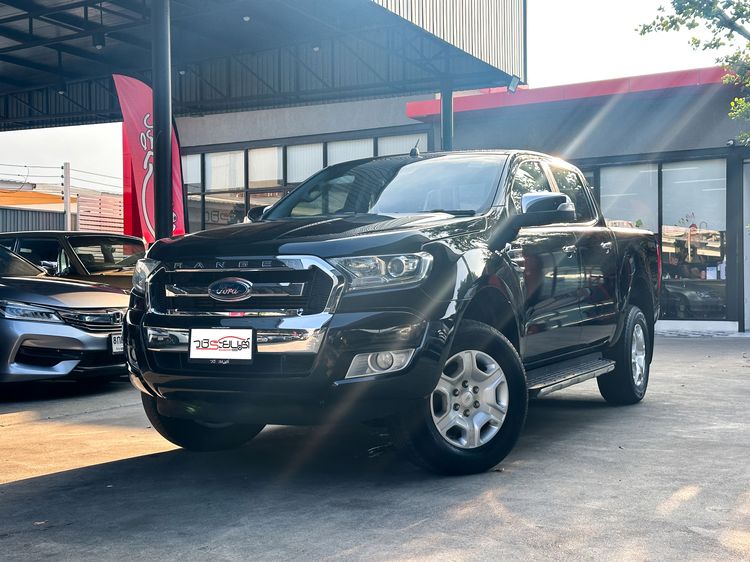 รถ Ford Ranger 2.2 Hi-Rider XLT สี ดำ