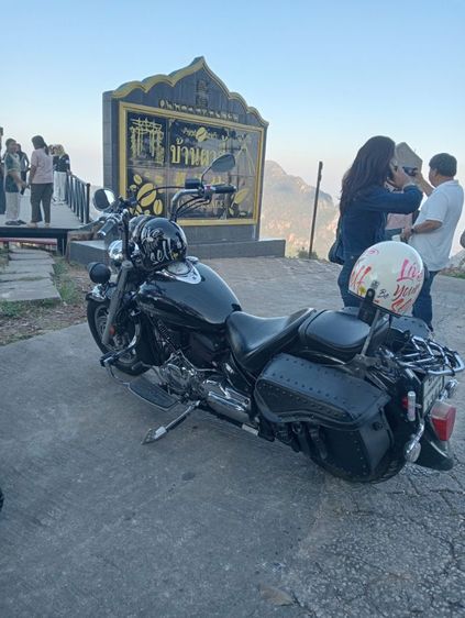 Yamaha.  V star1100. Classic ปี 2009 สเป็คเมกา
ล้อแม็คโรงงาน ชุดสีดำลายไฟโรงงาน 
เรือนไมล์สองชั้น
ทะเบียนแท้ สมอ. จด ปี 2009  รูปที่ 3