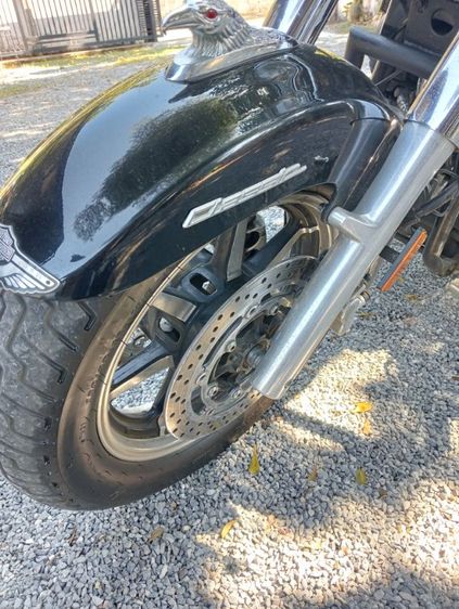 Yamaha.  V star1100. Classic ปี 2009 สเป็คเมกา
ล้อแม็คโรงงาน ชุดสีดำลายไฟโรงงาน 
เรือนไมล์สองชั้น
ทะเบียนแท้ สมอ. จด ปี 2009  รูปที่ 9