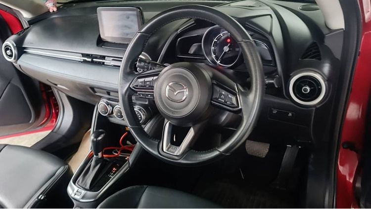 Mazda Mazda 2 2019 1.3 Skyactiv-G C Sports Sedan เบนซิน ไม่ติดแก๊ส เกียร์อัตโนมัติ แดง รูปที่ 4