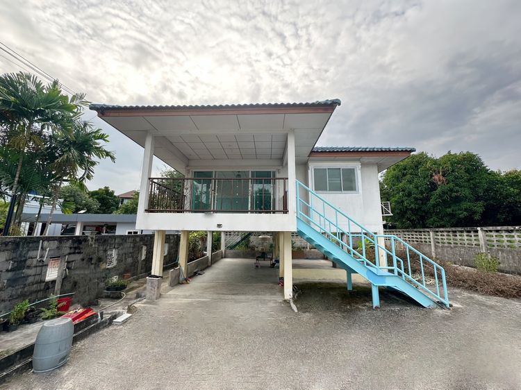 บ้านเดี่ยวยกพื้นสูง สภาพดี เงียบสงบ พร้อมเข้าอยู่