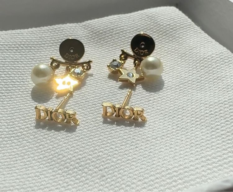 ต่างหู Dior Used like new รูปที่ 2