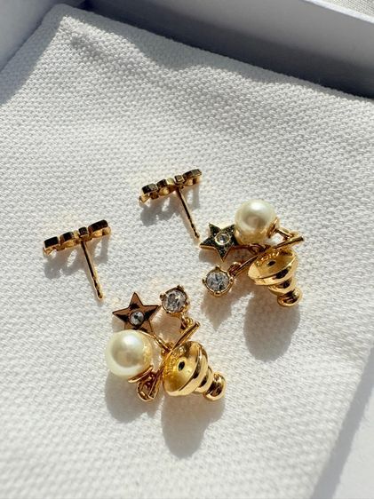 ต่างหู Dior Used like new รูปที่ 4