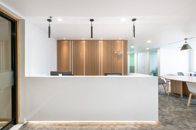 Regus Chartered Square - เข้าใช้งาน Office Space ระดับมืออาชีพซึ่งรวมทุกอย่างแล้ว สำหรับ 10 คน ที่ Regus Chartered Square รูปที่ 3
