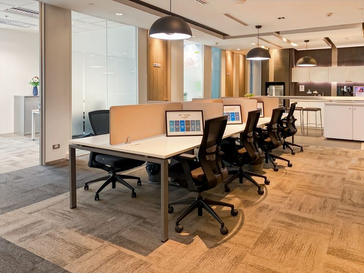 Regus Bhiraj Tower - ทำงานอย่างมีประสิทธิภาพมากขึ้นใน Shared Office Space ที่ Regus Bhiraj Tower
